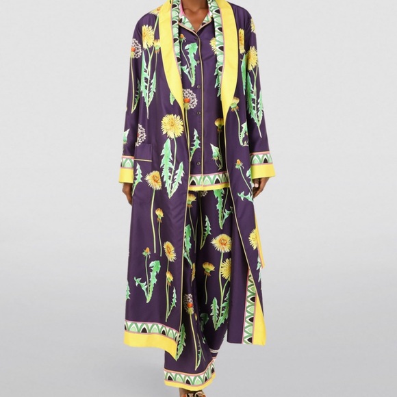 Dolce and Gabbana dandelion print silk shirt and pant set - Picture 3 of 7